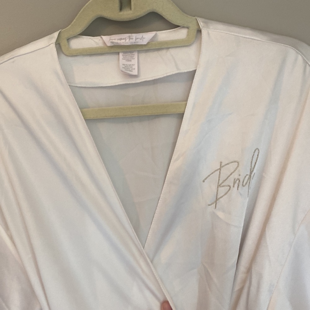 Victoria Secret BRIDE Robe - Picture 2 of 6